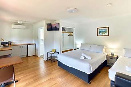 Studio Room