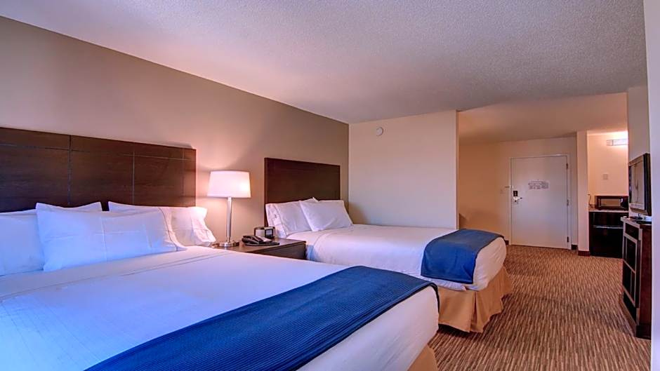 Holiday Inn Express & Suites Alpharetta By IHG