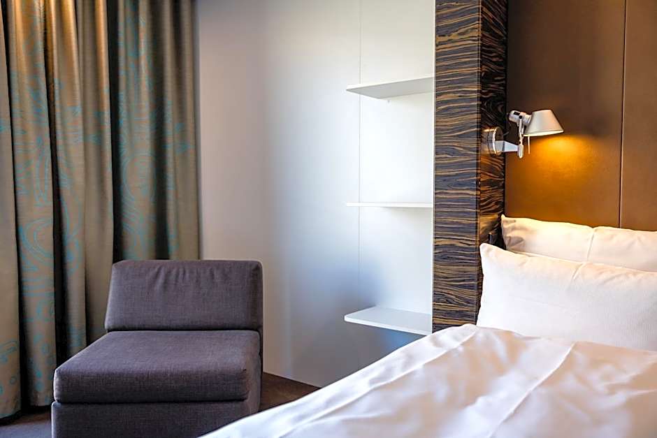 Motel One Düsseldorf-Hauptbahnhof