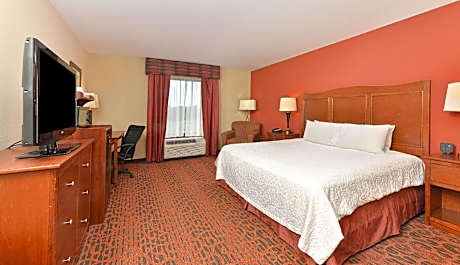 1 King Mobility/hearing Acc Ri Shower Nosmok Vis Firealrm/door/phn Alrt/hdtv Microwv/fridge/free Wi-