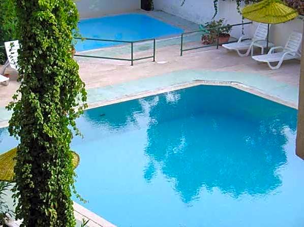 Amos Hotel