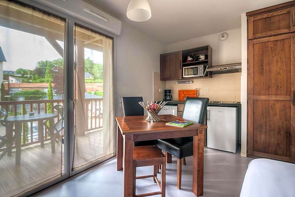 Comfort Aparthotel Lourdes L'Acacia