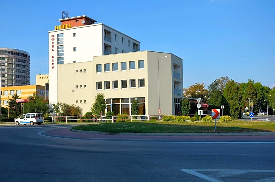 Hotel CITY **** Galanta
