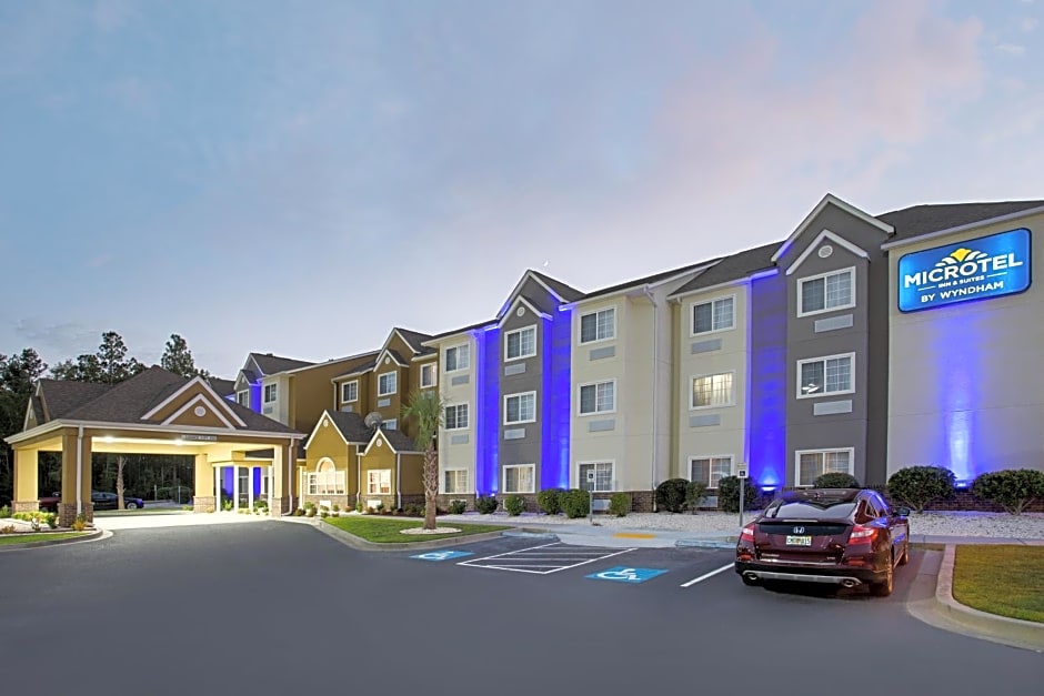 Microtel Inn & Suites by Wyndham Walterboro