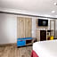 Days Inn by Wyndham Kenedy