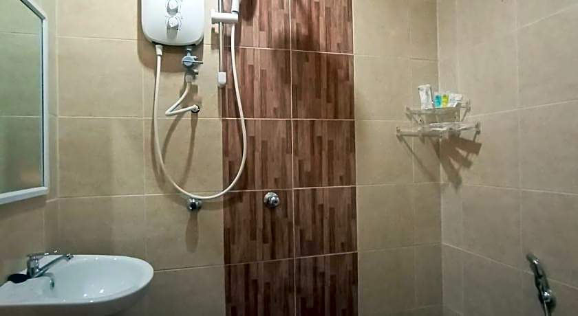 Super OYO 89771 Dane & Shue