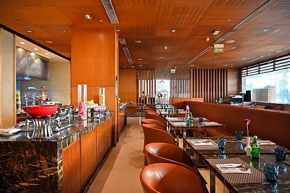 Holiday Inn New Delhi Mayur Vihar Noida By IHG