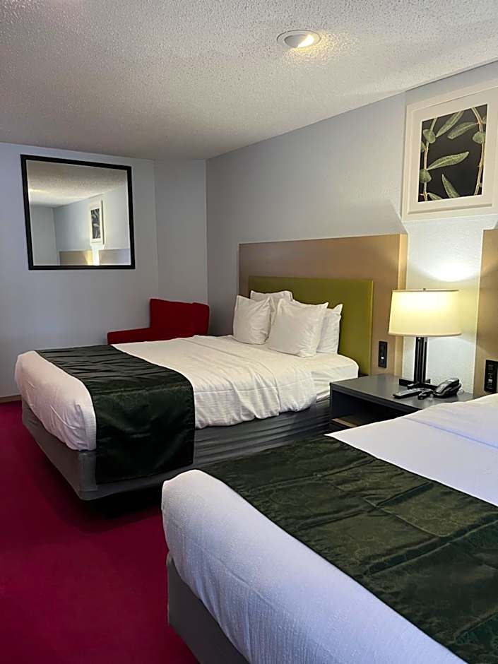 Pictured Rocks Inn and Suites