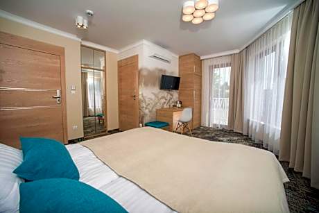 Double or Twin Room with Balcony