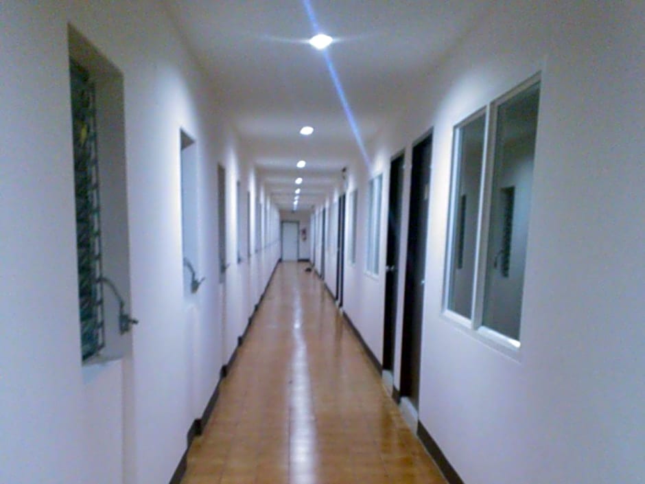 Golden House Service Apartment