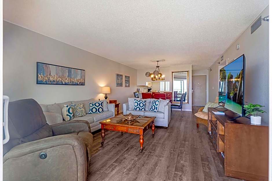 Emerald Oasis, Emerald Oasis- Gulf Front, Great for Families and Close to Destin Harbor!