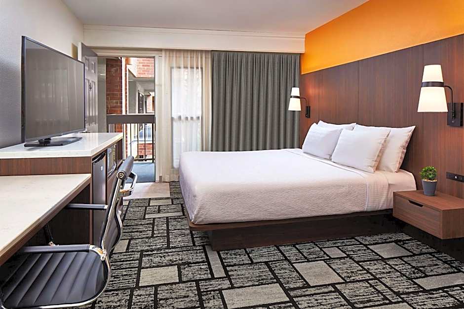 Best Western Plus Meridian Inn & Suites, Anaheim-Orange