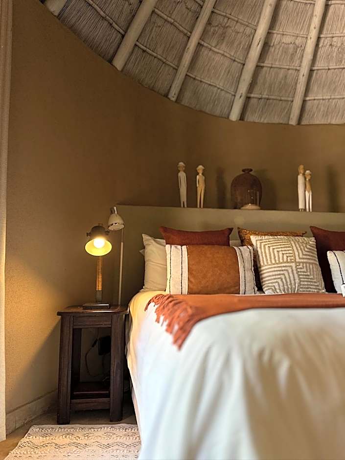 iKhaya LamaDube Game Lodge