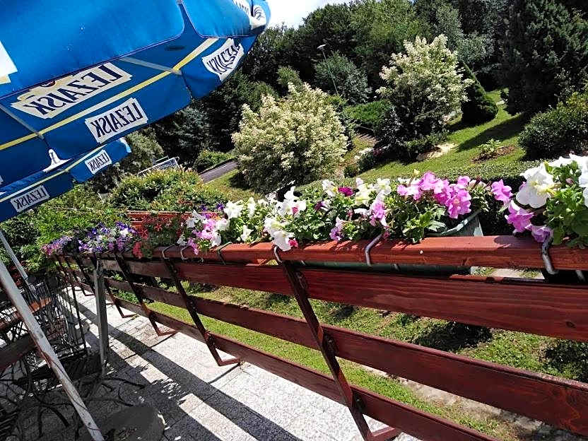 Osrodek Wypoczynkowy " BIESZCZADY"