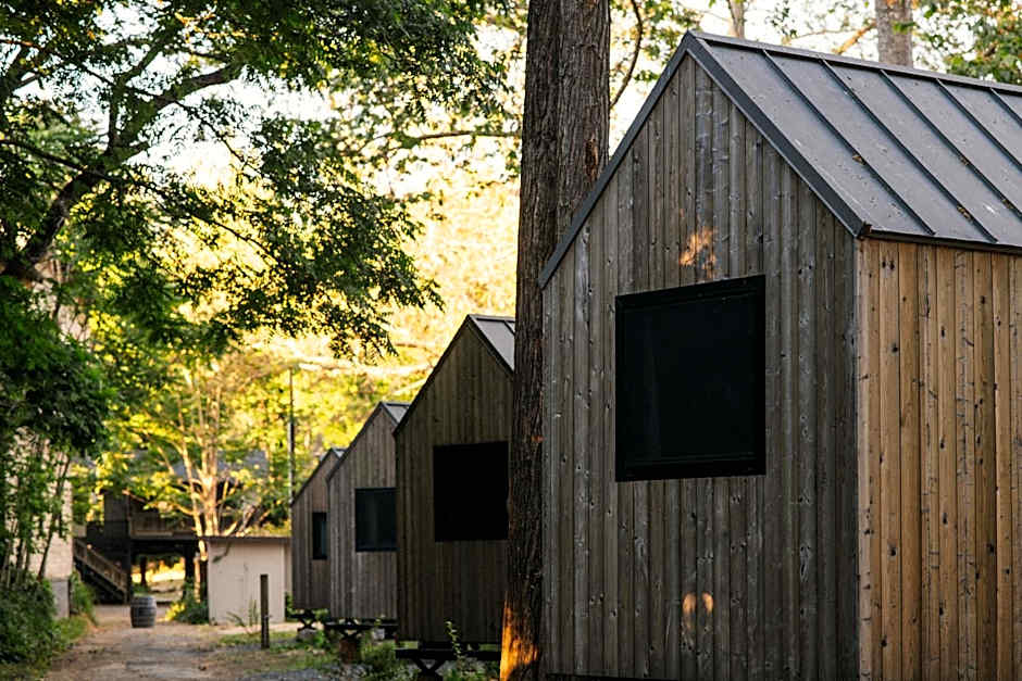 Johnson's Beach Cabins and Campground