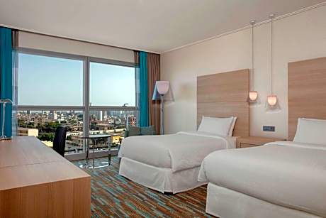 Classic, Guest room, 2 Twin/Single Bed(s), City view