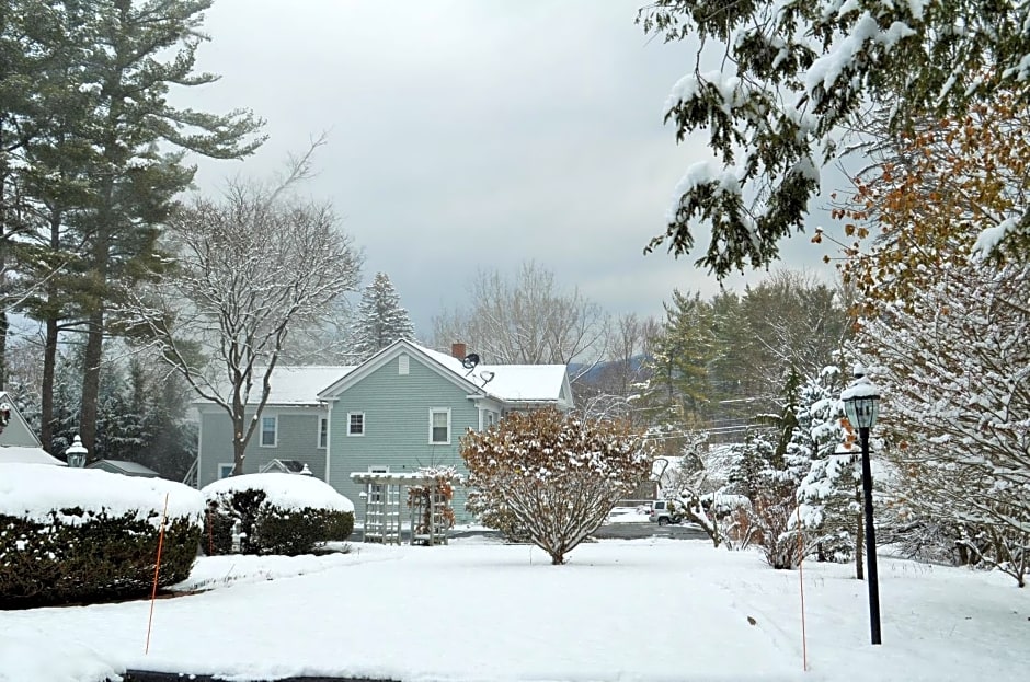 Maple Terrace Motel