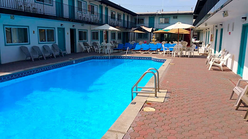 The Amethyst Beach Motel