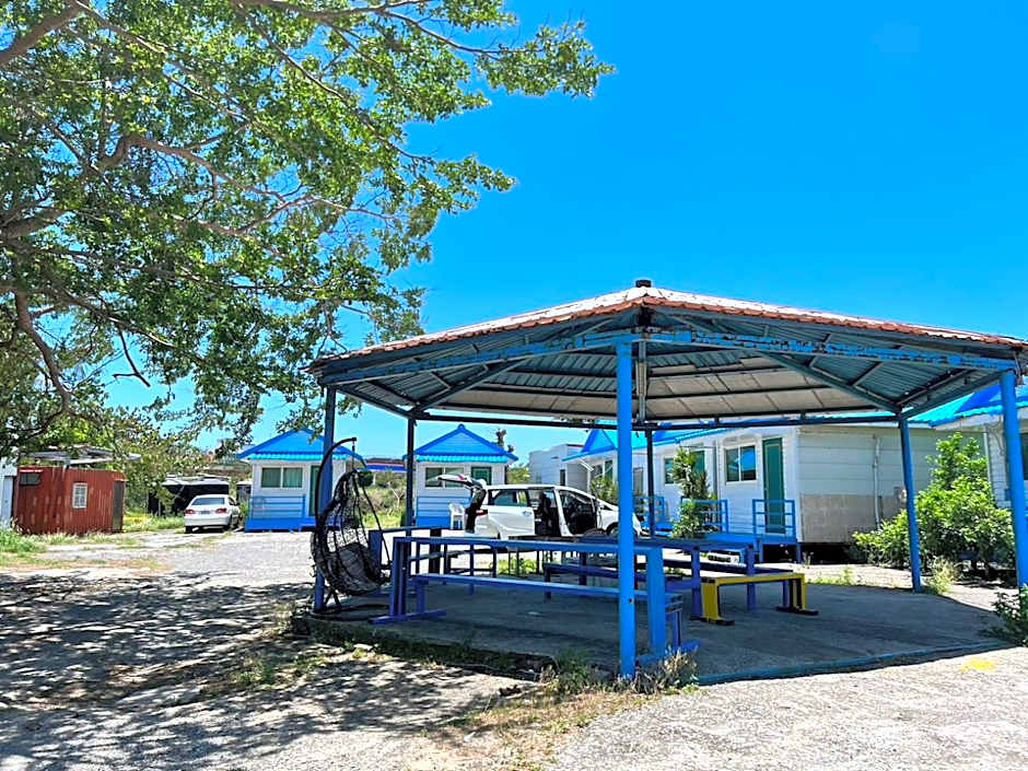 Kenting Dajianshan Cabin