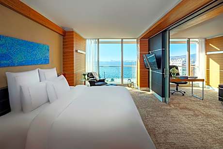 Business Suite Sea