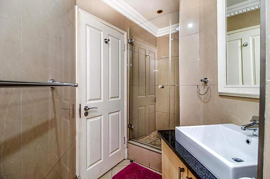 Stunning Sails on Point G407