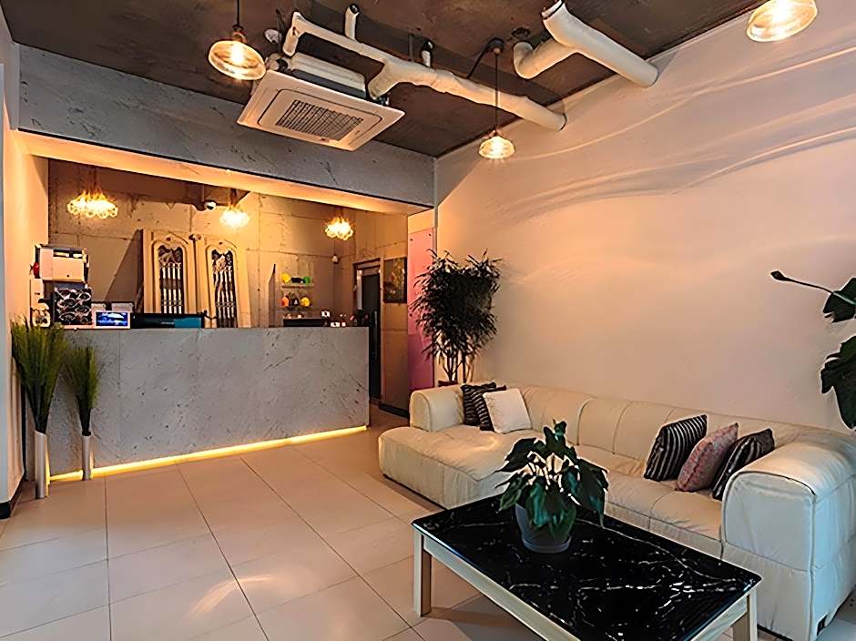 Lareem Boutique Hotel