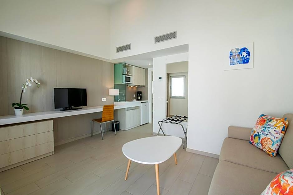 Hotel LIVVO Dunagolf Suites