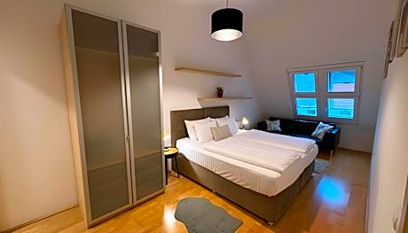 Deluxe Two-Bedroom Apartment