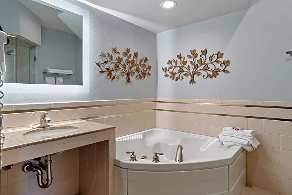 Elevation Inn & Suites, Trademark Collection by Wyndham