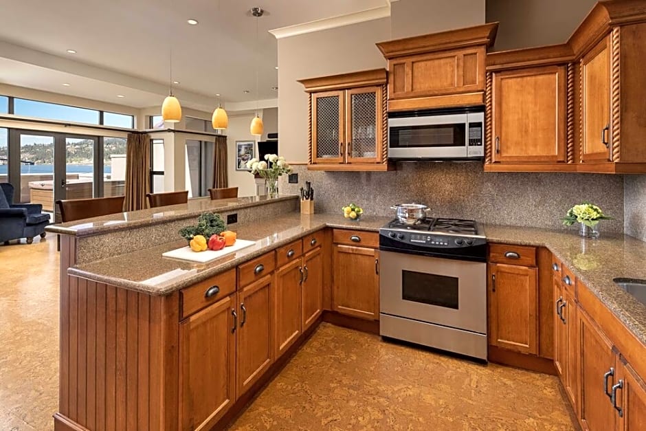 The Royal Kelowna - Bellstar Hotels & Resorts