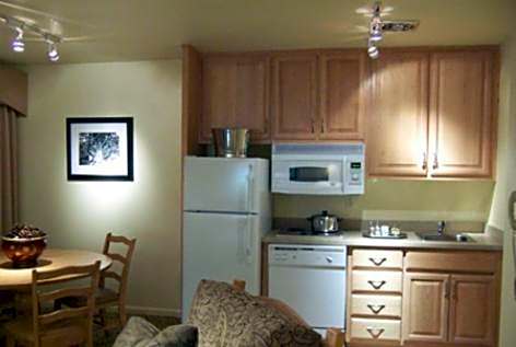 GetAways at the Lodge at Kingsbury Crossing