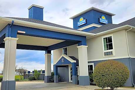 Days Inn & Suites by Wyndham Thibodaux