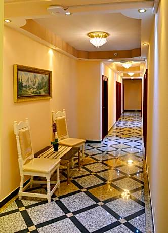 Single Room with Shared Shower and Toilet