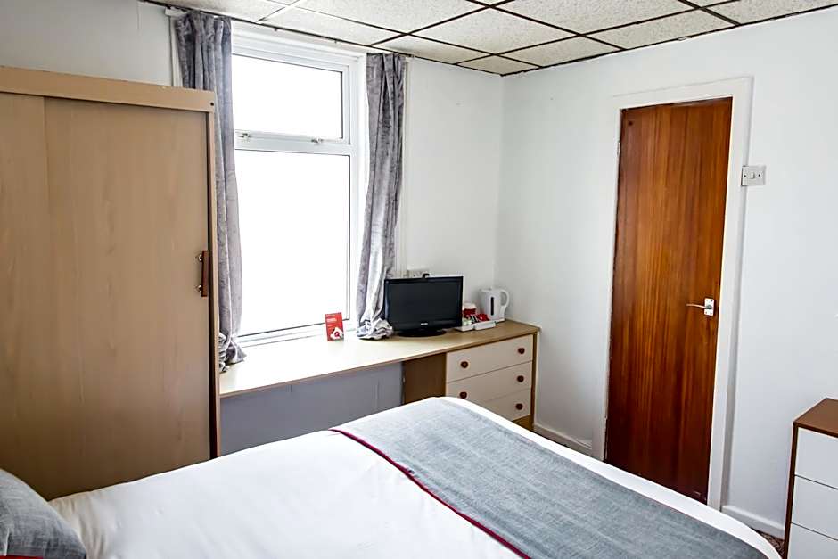 MyRoomz Silver Strand Hotel