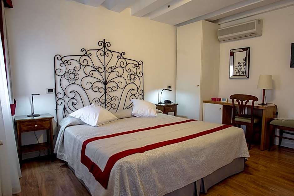 Hotel Antigo Trovatore