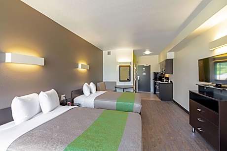 Deluxe Quadruple Room - Non-Smoking