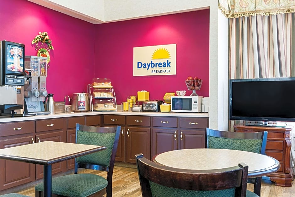 Days Inn by Wyndham Clemson