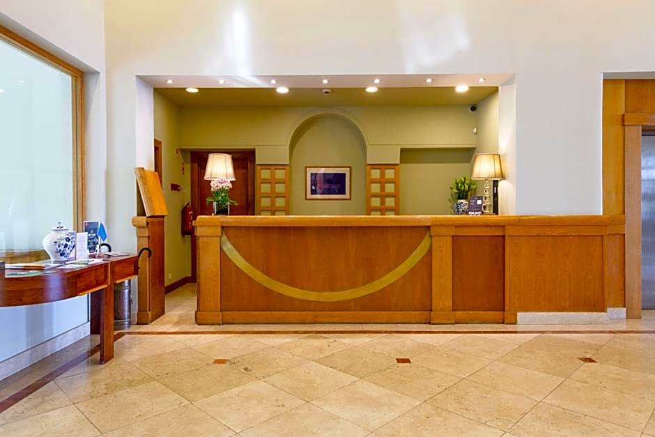 POUSADAS DE PORTUGAL MONUMNENT & HISTORIC HOTELS