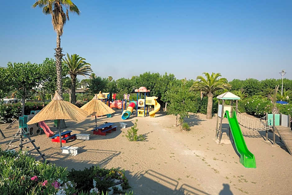 African Beach Hotel-Residence