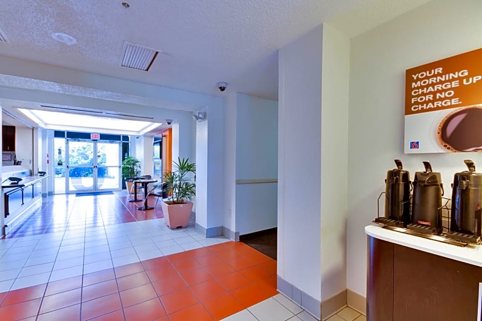 Motel 6 Dallas - Lewisville
