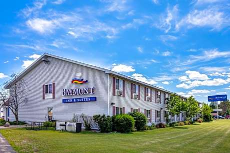 Baymont by Wyndham Marinette