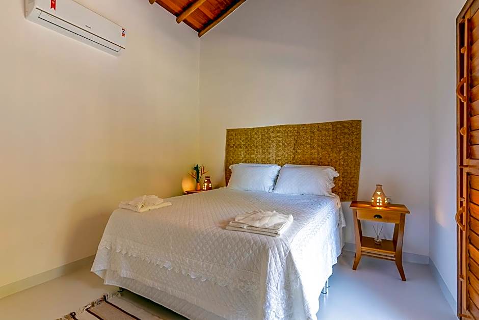 Casa Espaçosa com Piscina e Sauna Privativa! 6 Suítes!