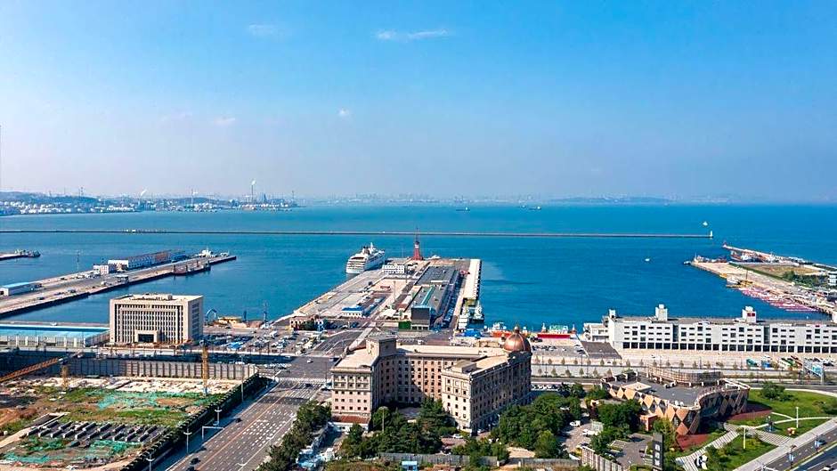 Atour Hotel Dalian Donggang Business District Gangwan Plaza