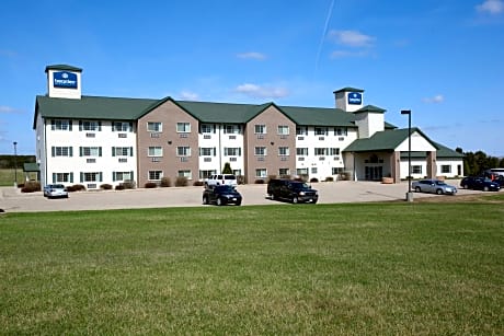 Boarders Inn & Suites by Cobblestone Hotels - Shawano