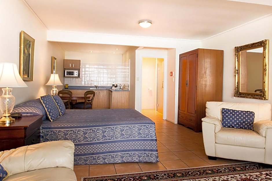 Commodores Lodge