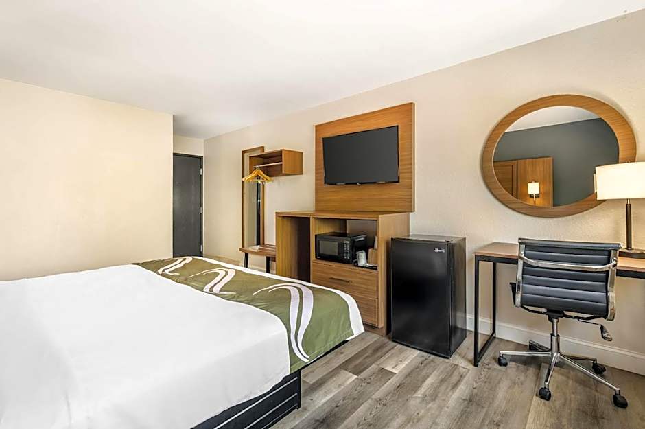 Quality Inn Chesapeake - Greenbrier