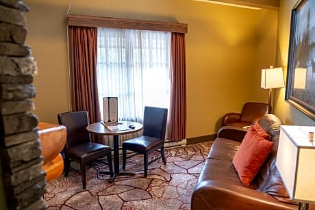 Corner Loft Suite (CCLKJ)