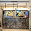 Moli Hotel (Guangzhou Yongqingfang Zhongshan 8th Road Subway Station)