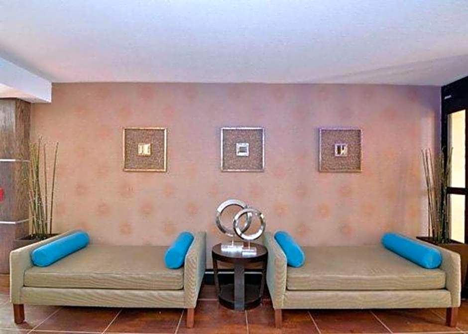 Comfort Inn & Suites El Paso I-10 Airport Area