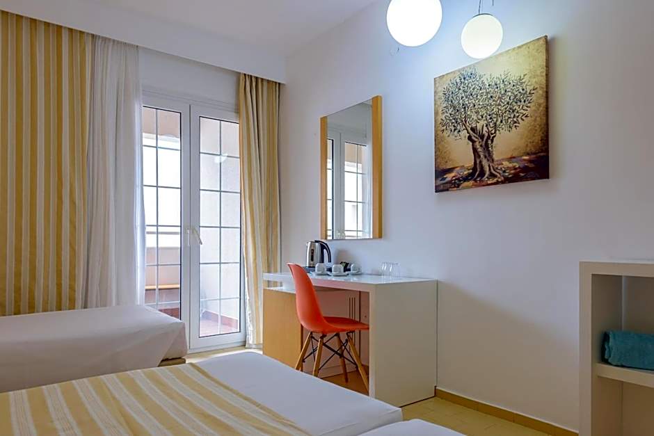 Zeus Hotels Palm Beach